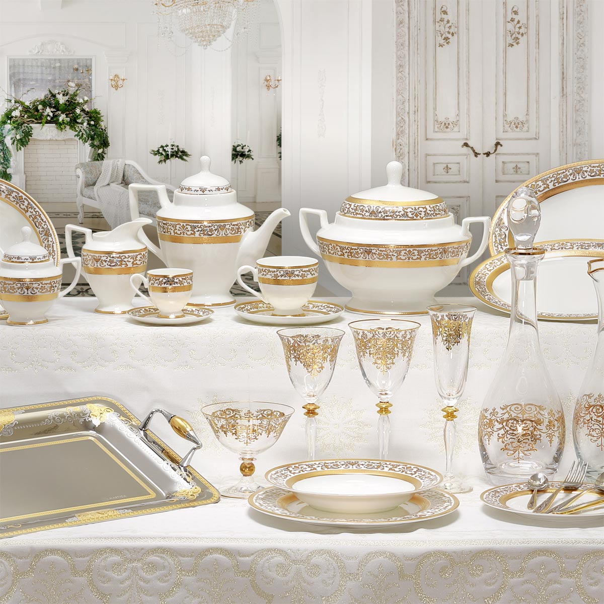 Prestigioso servizio di piatti stile classico con decoro in oro inciso -  Prestige