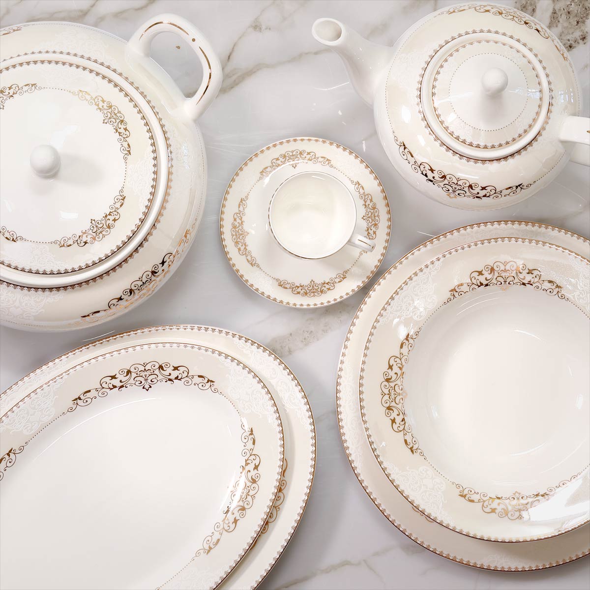 Servizio tavola te e caffè per la sala da pranzo in fine porcellana decoro contemporaneo filo oro - Praga