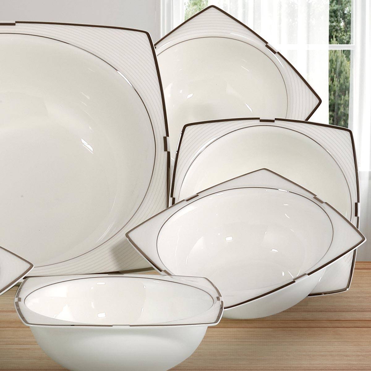 Servizio piatti quadrato moderno con filo platino in fine bone china - Dafne