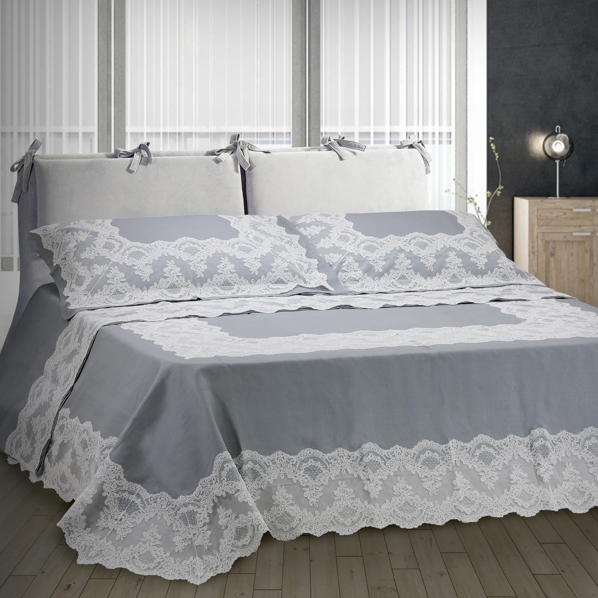 Copriletto matrimoniale moderno in puro lino grigio con pizzo rebrodè - Barbara