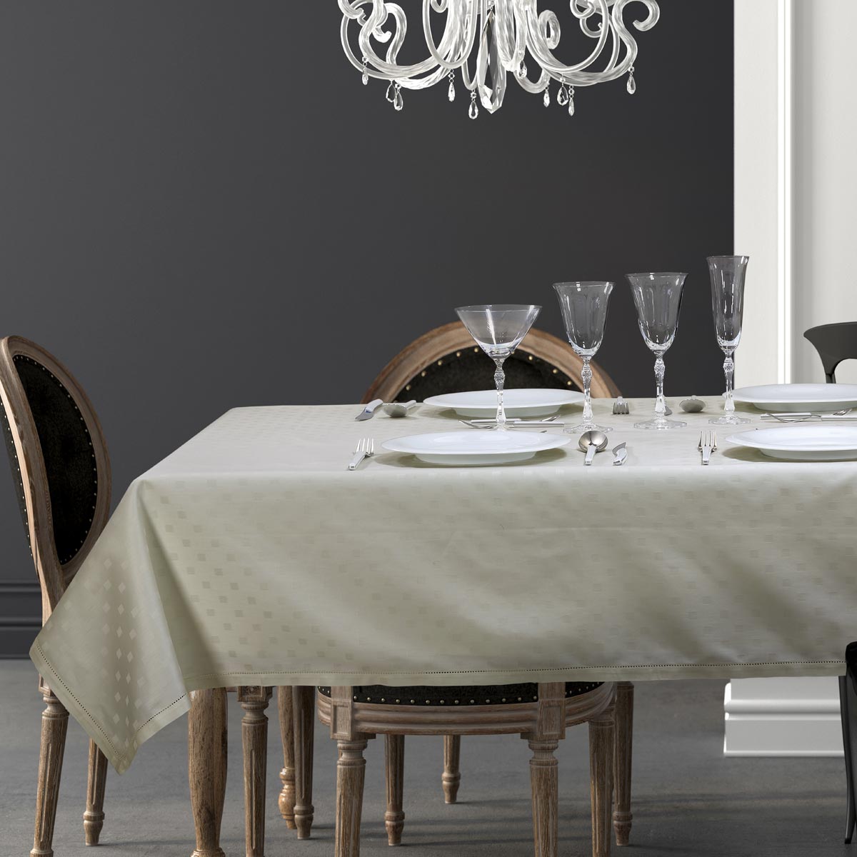 Set tovaglie in fiandra di colore Avorio per 6 e 12 persone dallo stile moderno