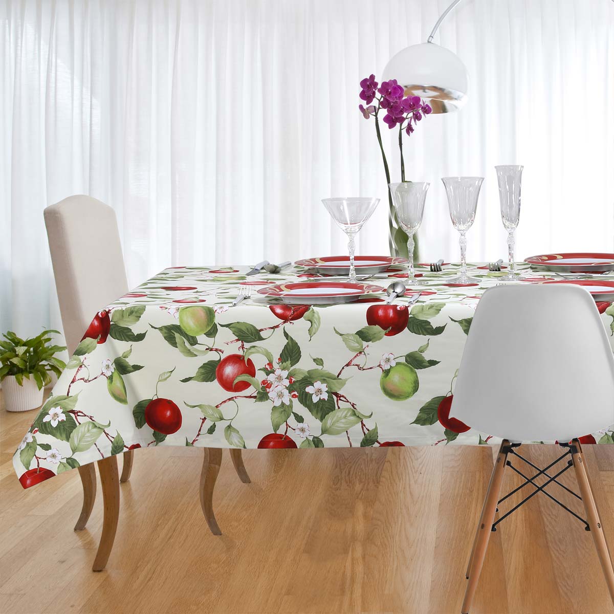 Set tovaglie con disegno Mele Rosse in puro cotone per 8 e 12 persone