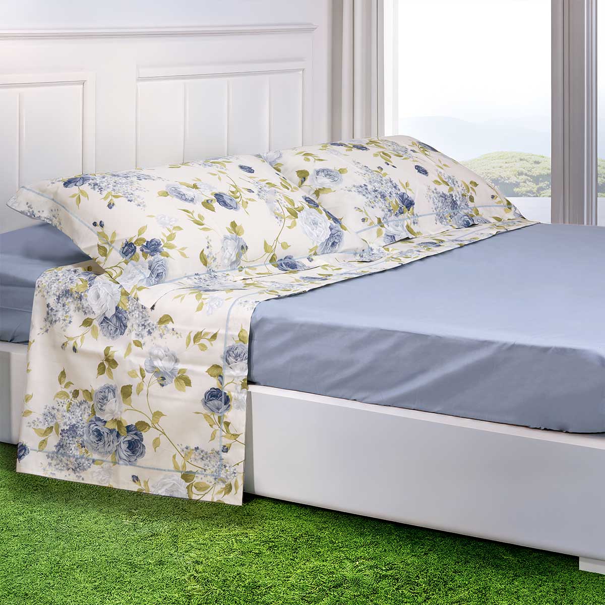 Completo letto matrimoniale con fantasia floreale azzurro in tessuto percalle - Daniela