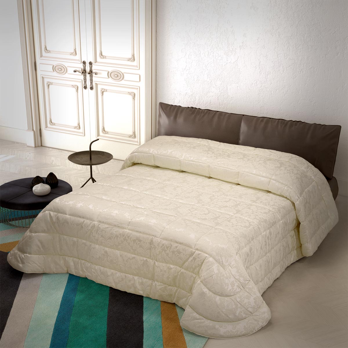 Russo Tessuti Trapunta Piumone Matrimoniale Smeralda Panna Argento - 260x260 Cm, Raso Con Paillettes, Cuscini Inclusi, In Scatola Rigida