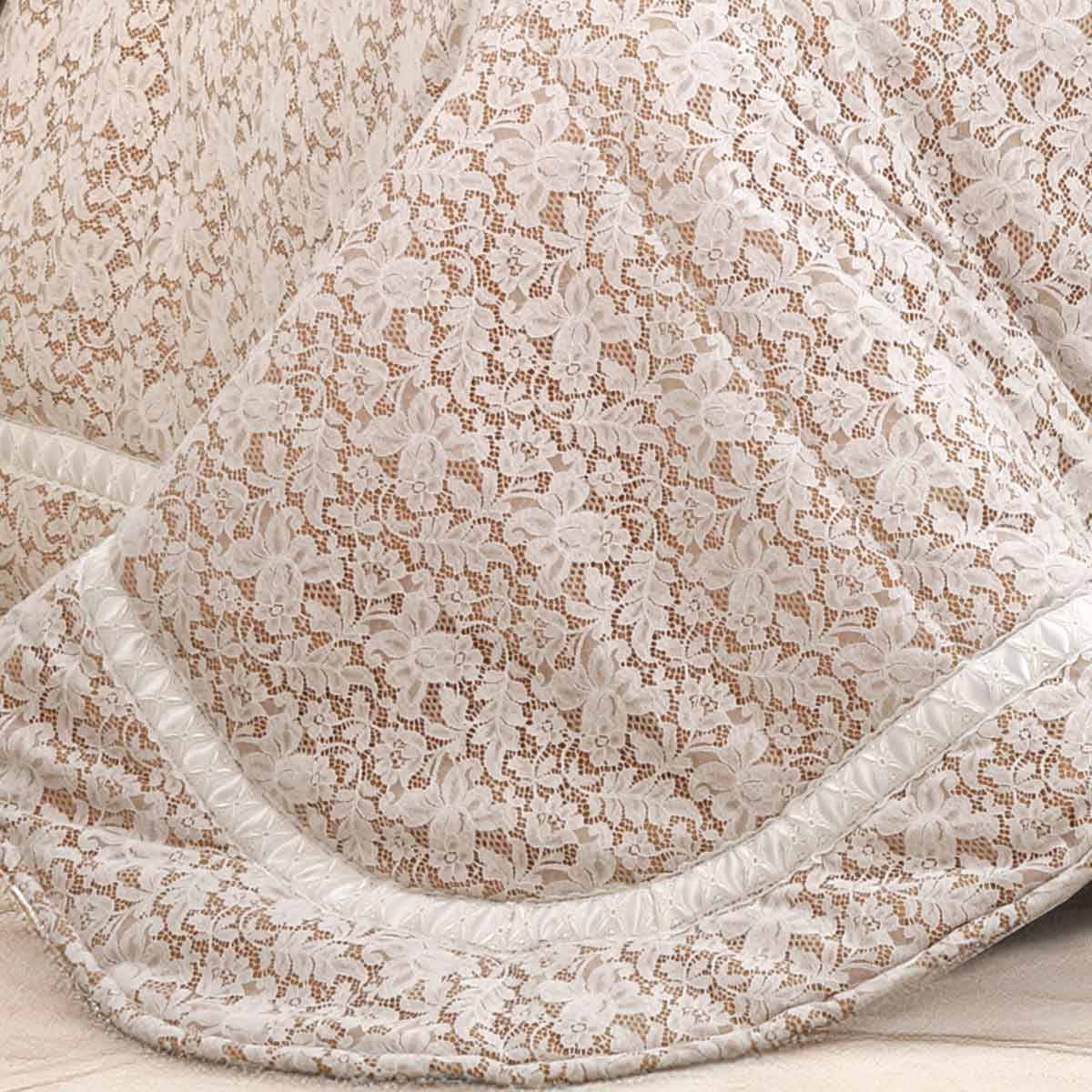 Piumone stile classico con pizzo bianco e taffetta - EL152