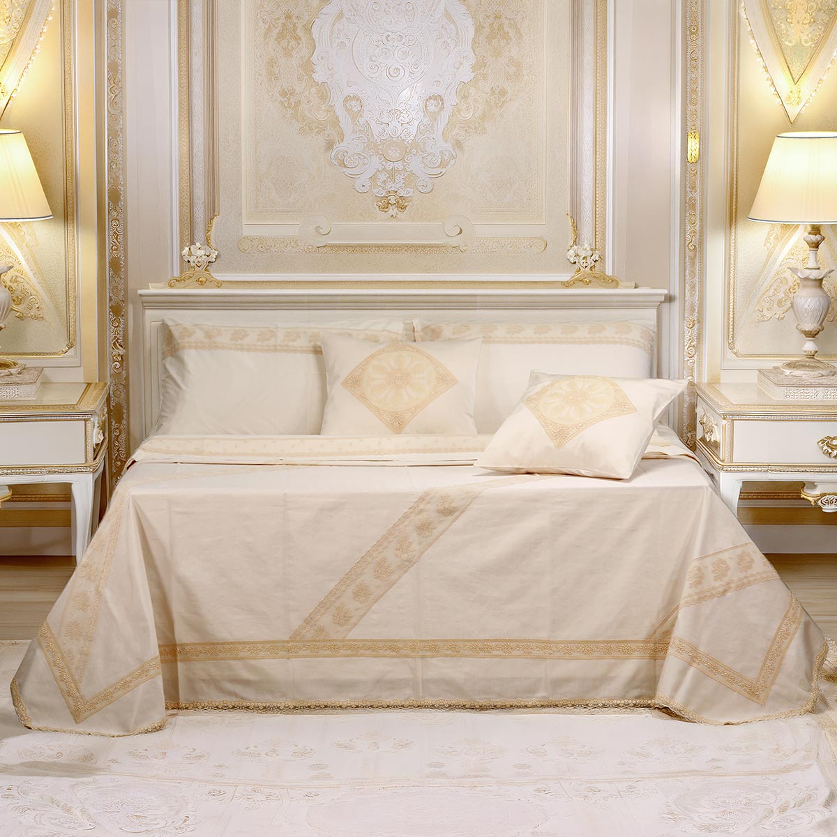 Primoletto sposa di colore avorio con pregiato tessuto ottoman e pizzo italiano