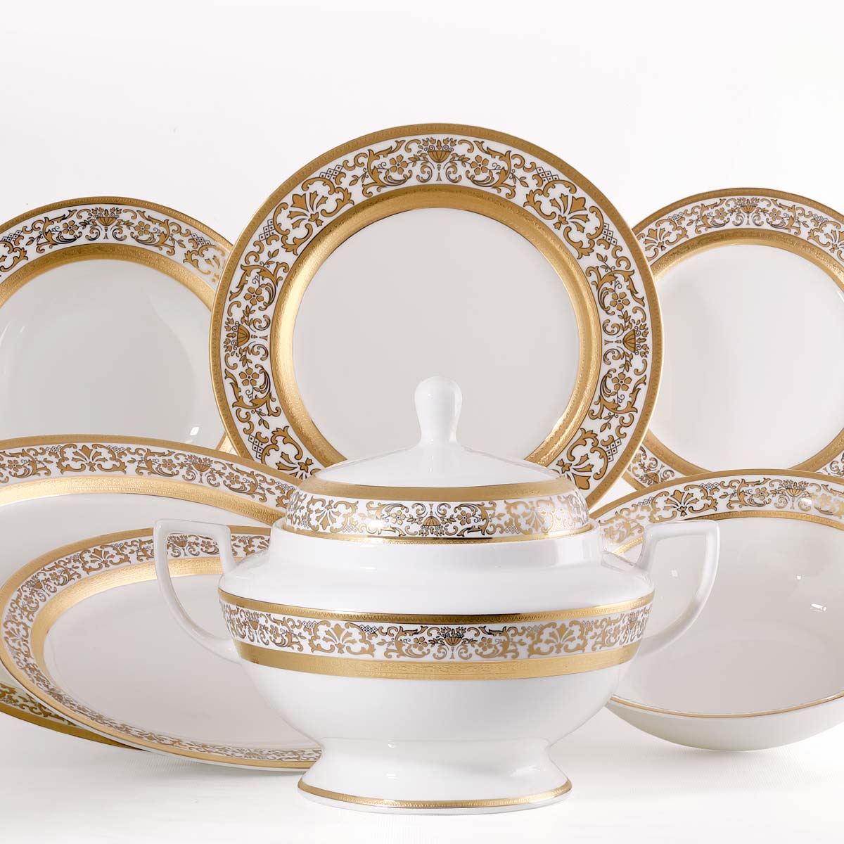 Servizio piatti classico con decorazione prestigiosa in oro inciso su trasparente porcellana - Prestige
