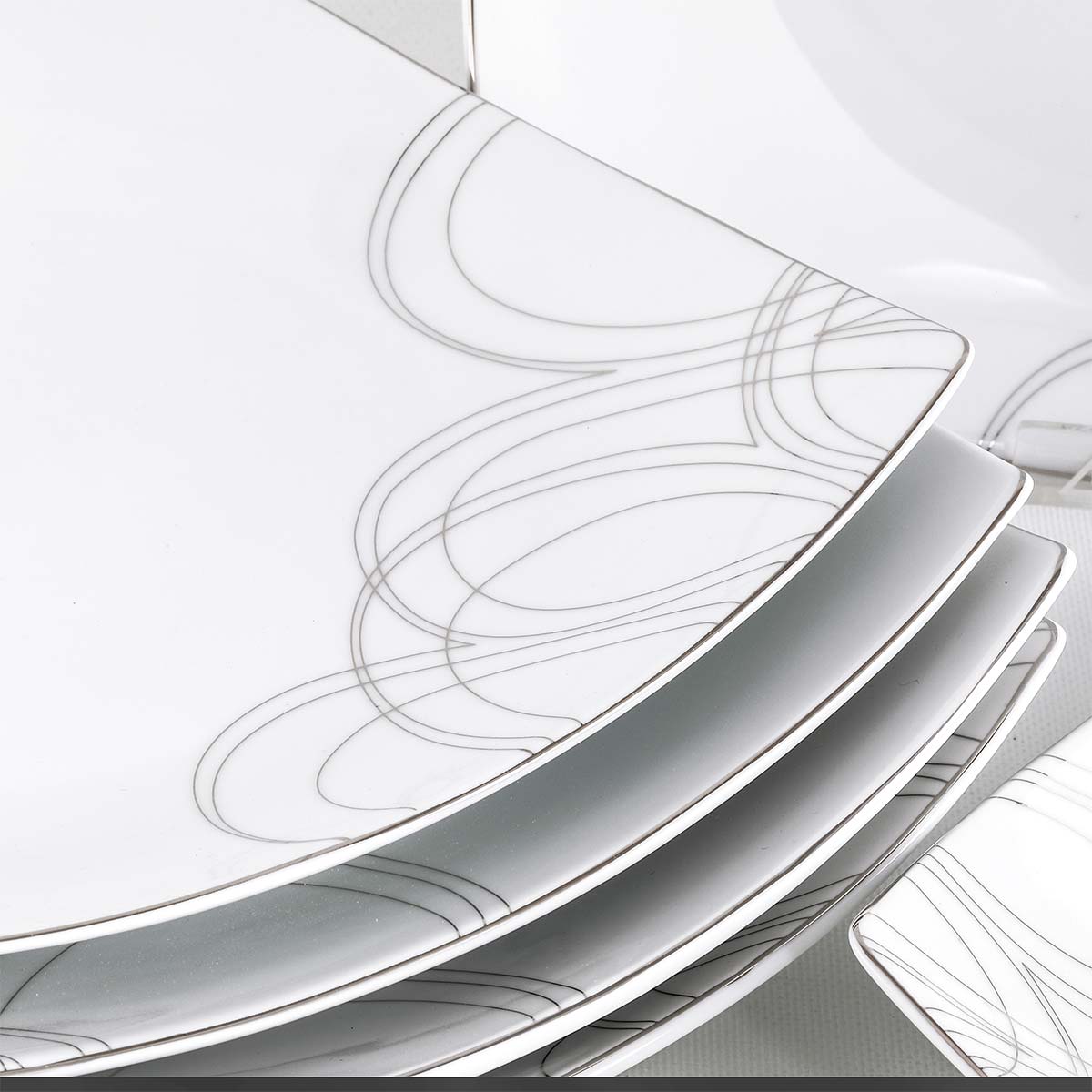 Set piatti portata quadrati in fine porcellana con decorazione argento - boston