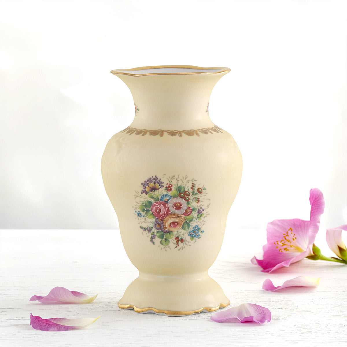 Vaso in fine porcellana dallo stile classico con decoro fiori e oro - Diana