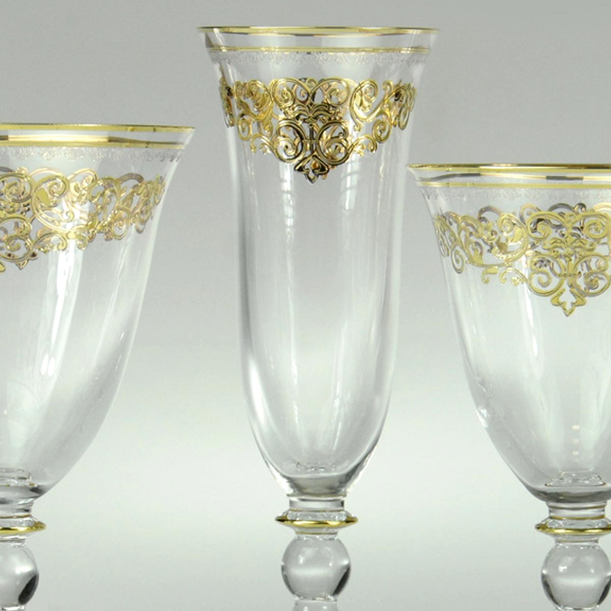 Elegante servizio bicchieri sala da pranzo con classico decoro inciso in oro - Praga