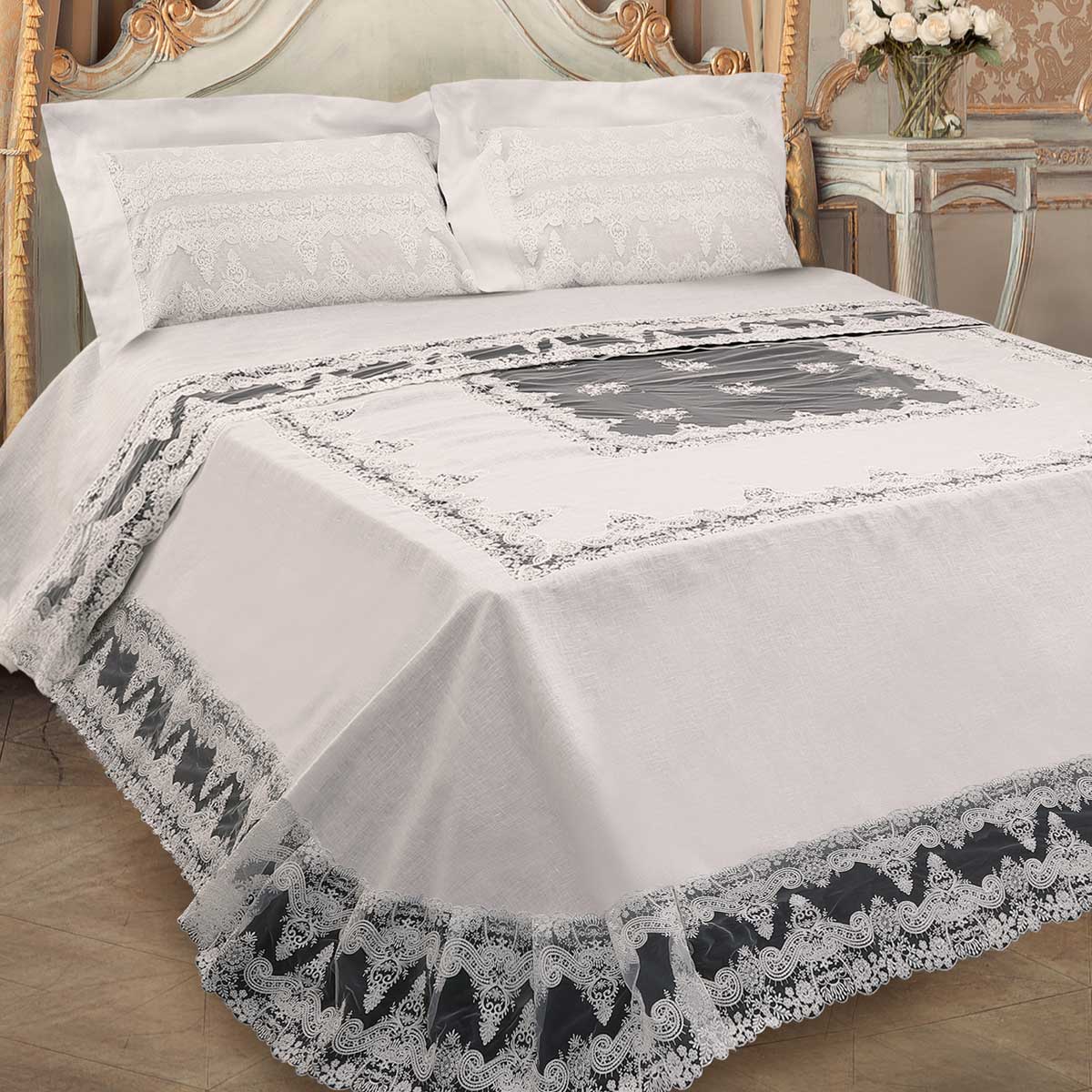 Primo letto sposa artigianale di colore avorio con pizzo ricamato su tulle - Venere