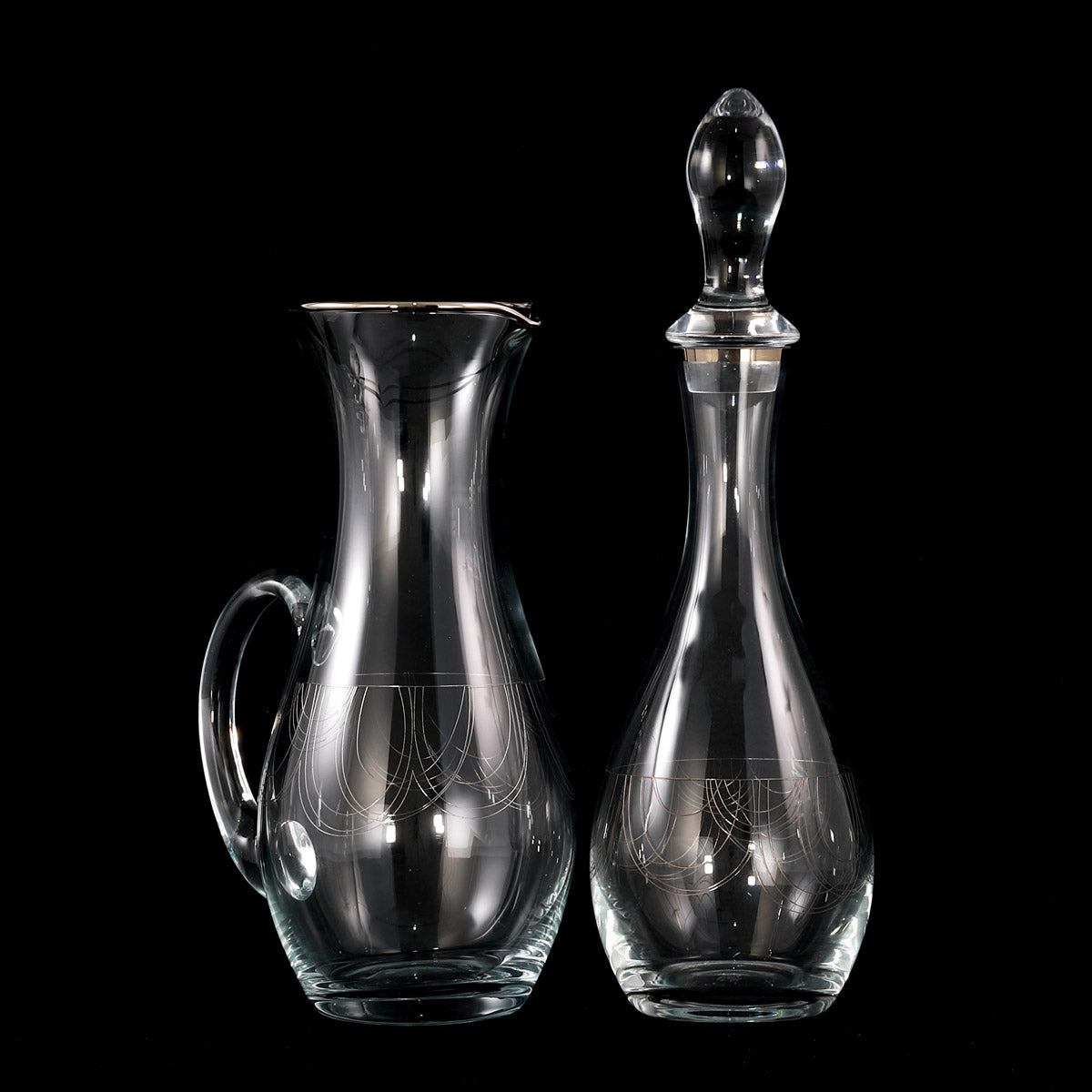 Servizio bicchieri con brocca e bottiglia dalle linee contemporanee filo platino - Rebecca