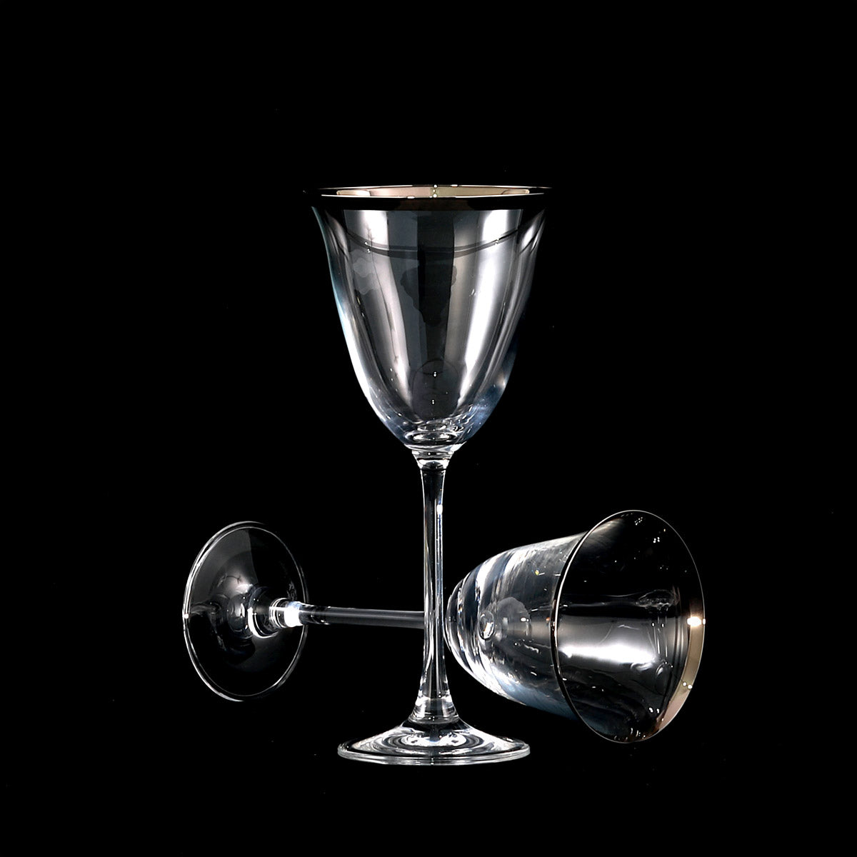 Servizio bicchieri in cristallo filo platino con piatti quadrati - Dafne
