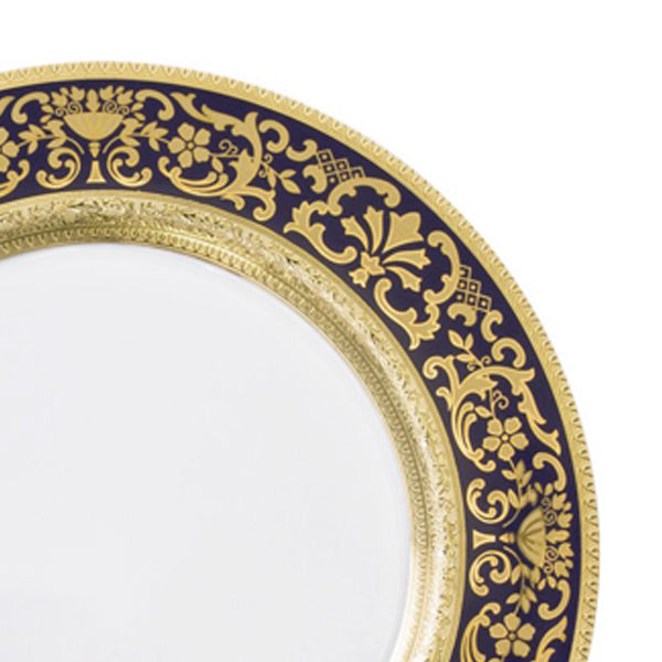 Servizio piatti in porcellana bianca con decori in oro