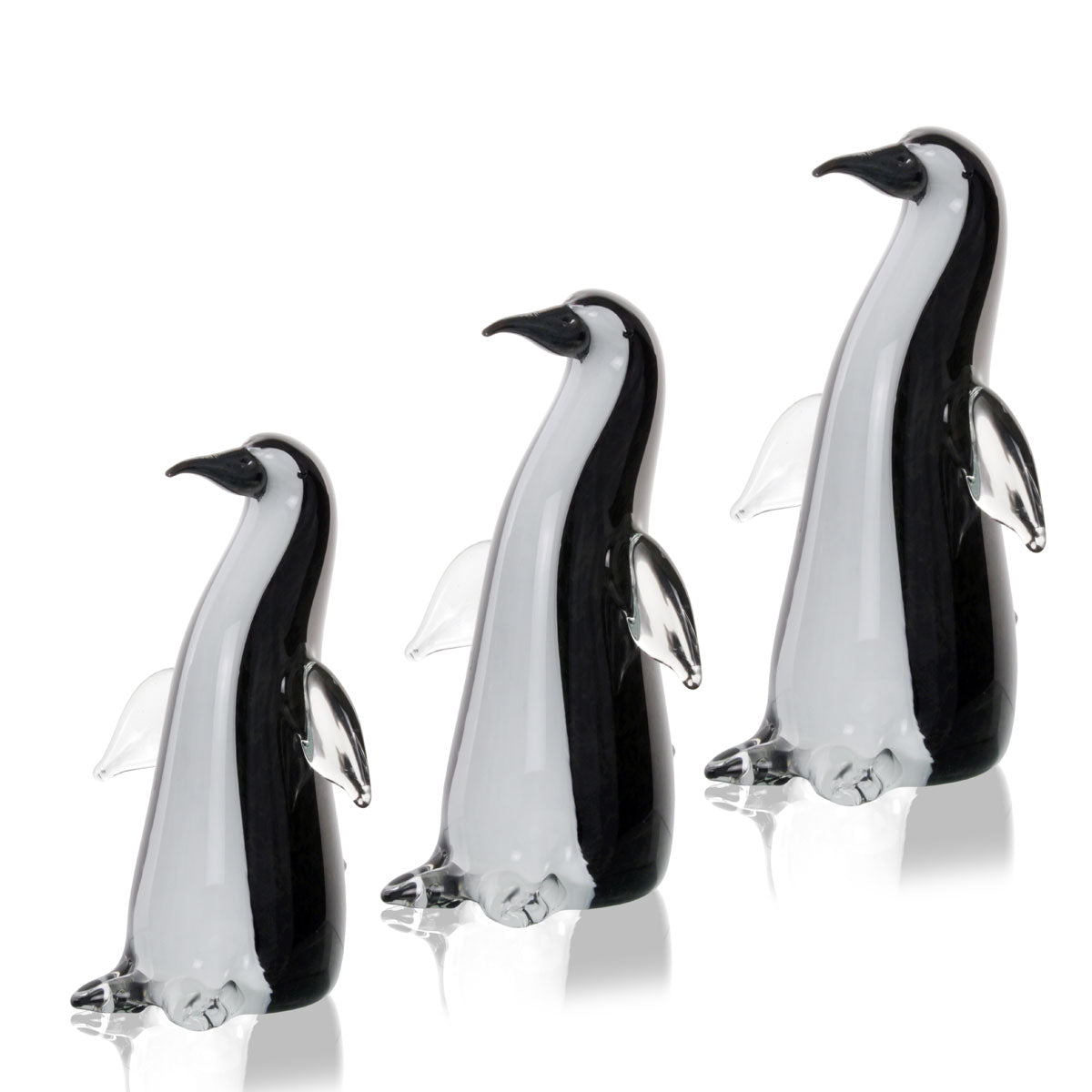 Tris pinguini bianco e nero dalla manifattura artigianale in vetro colorato